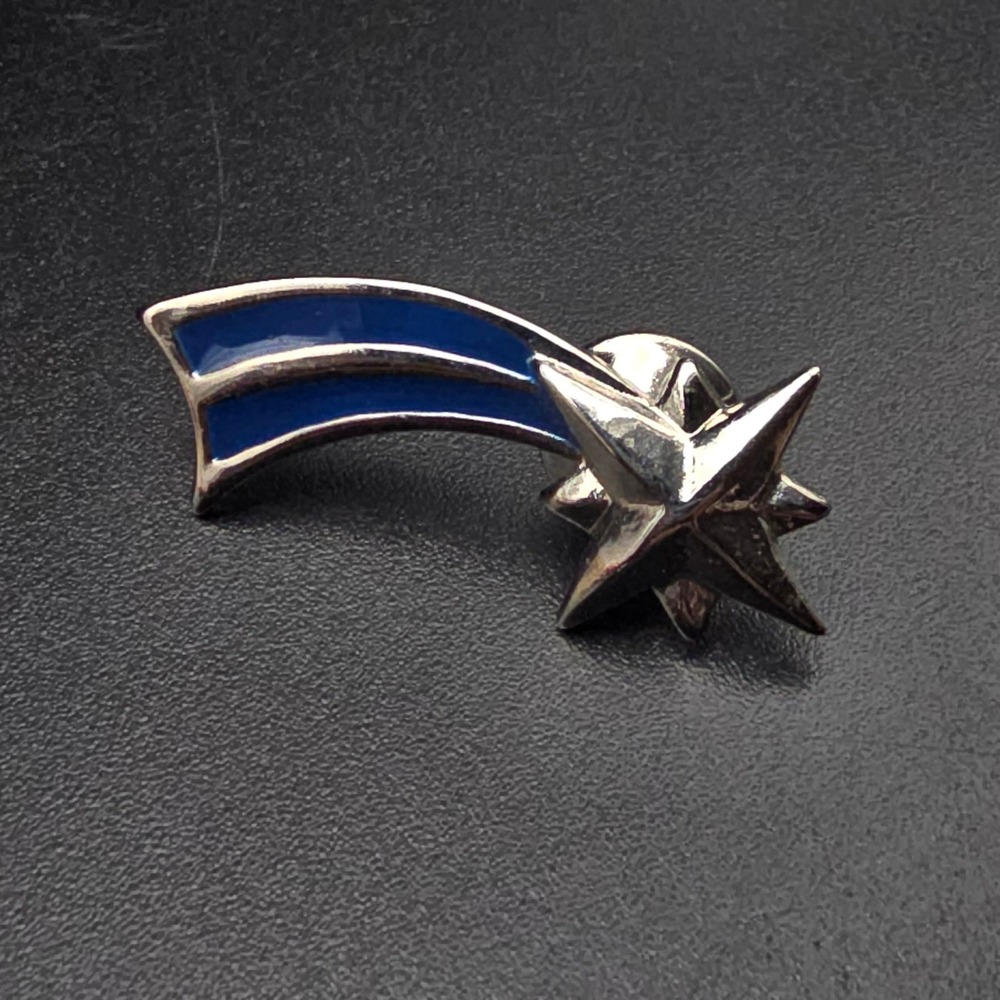 Avon 1990 Shooting Star Tack Pin Blue Silver Tone Vintage Jewelry